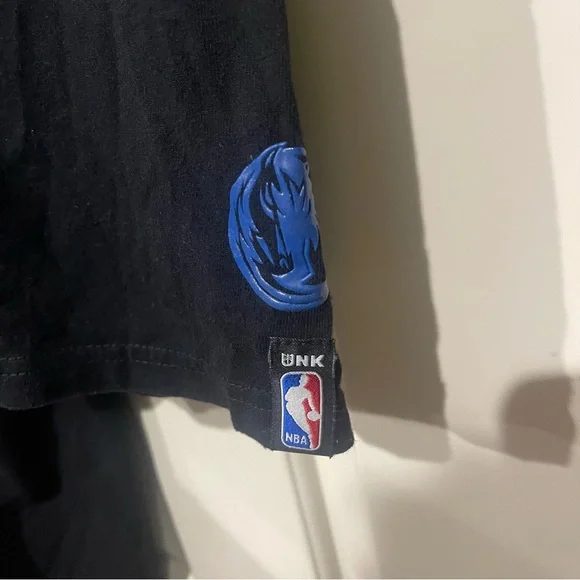 Unk nba Large Tshirt - Picture 7 of 8